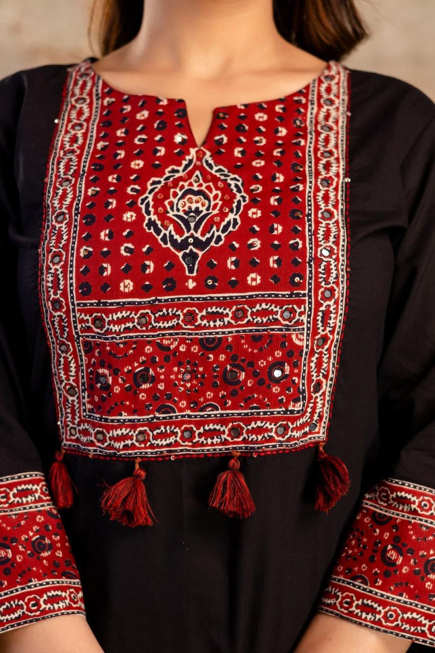 Siyahi – Black & Red Yoke Suit Set