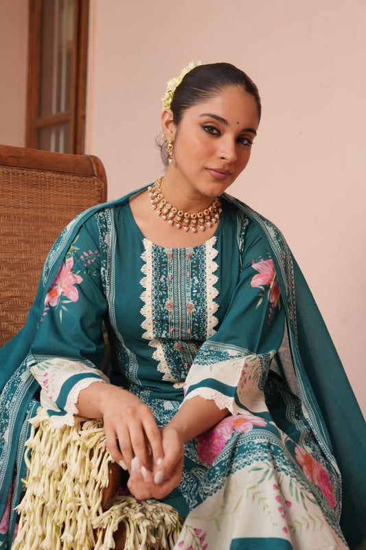 Aabroo - Luxe Threadwork Suit Set