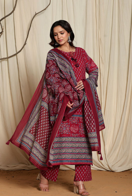 Itr-e-Jaam - Maroon Cotton Straight Suit Set