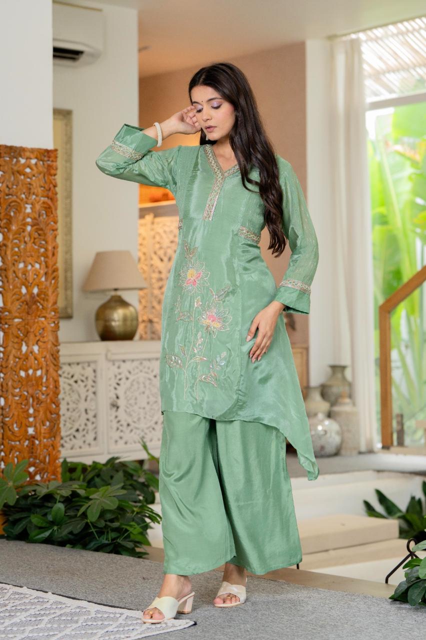 Alfaaz – Green Shimmer Co-ord Set with Embroidered Kurta | Modern Indian Ethnic Wear