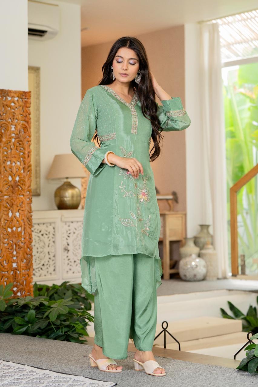 Alfaaz – Green Shimmer Co-ord Set with Embroidered Kurta | Modern Indian Ethnic Wear
