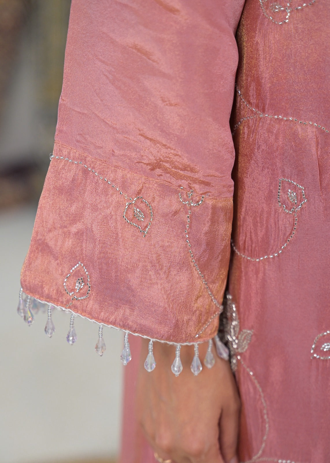 Izhar – Pink Tissue Shimmer Coord Set with Pearl-Embellished Hemline & Embroidered Collar Kurta