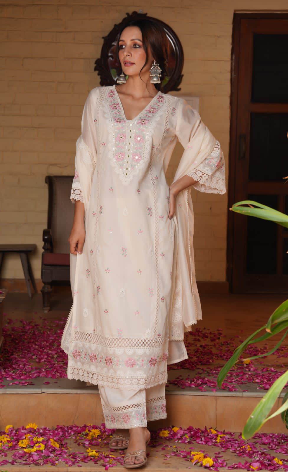 Tarannum – White Mul Chanderi Suit with Embroidered Dupatta