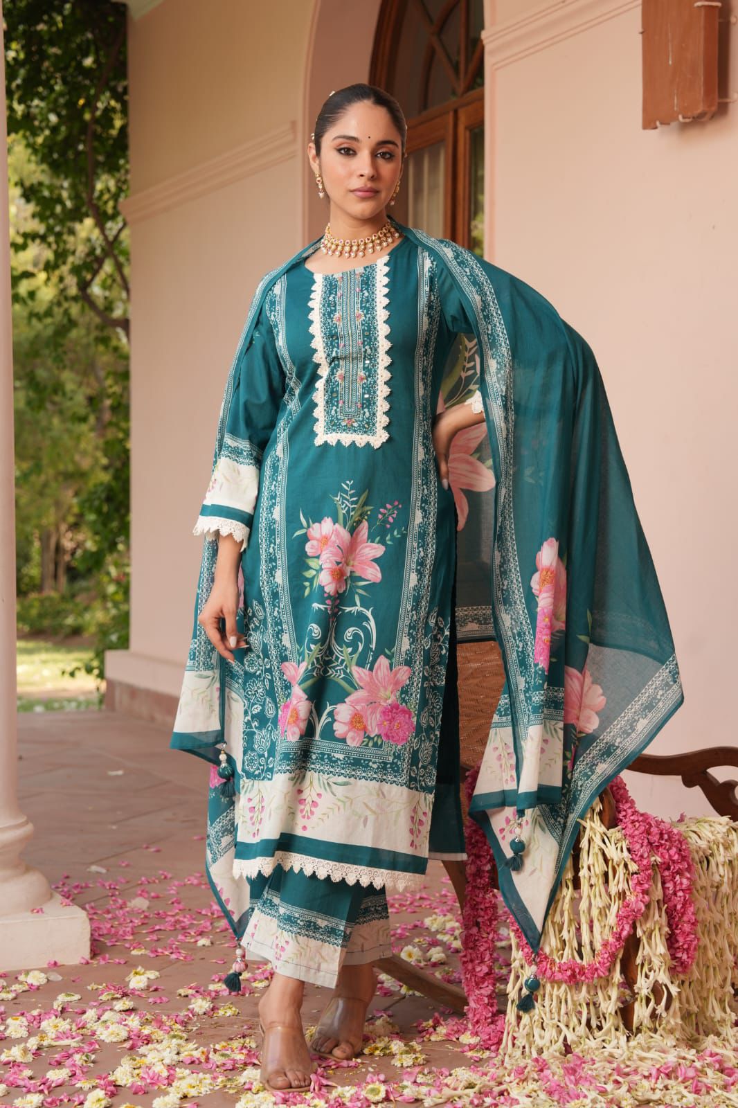 Aabroo - Luxe Threadwork Suit Set