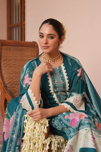 Aabroo - Luxe Threadwork Suit Set