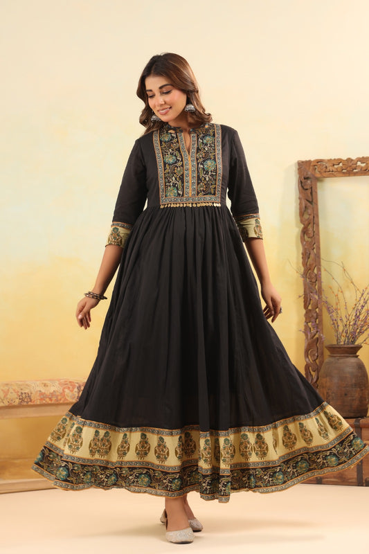 Siyaah – Black Floor-Length One Piece Dress with Beige Neck & Hem | Anarkali-Style Gown