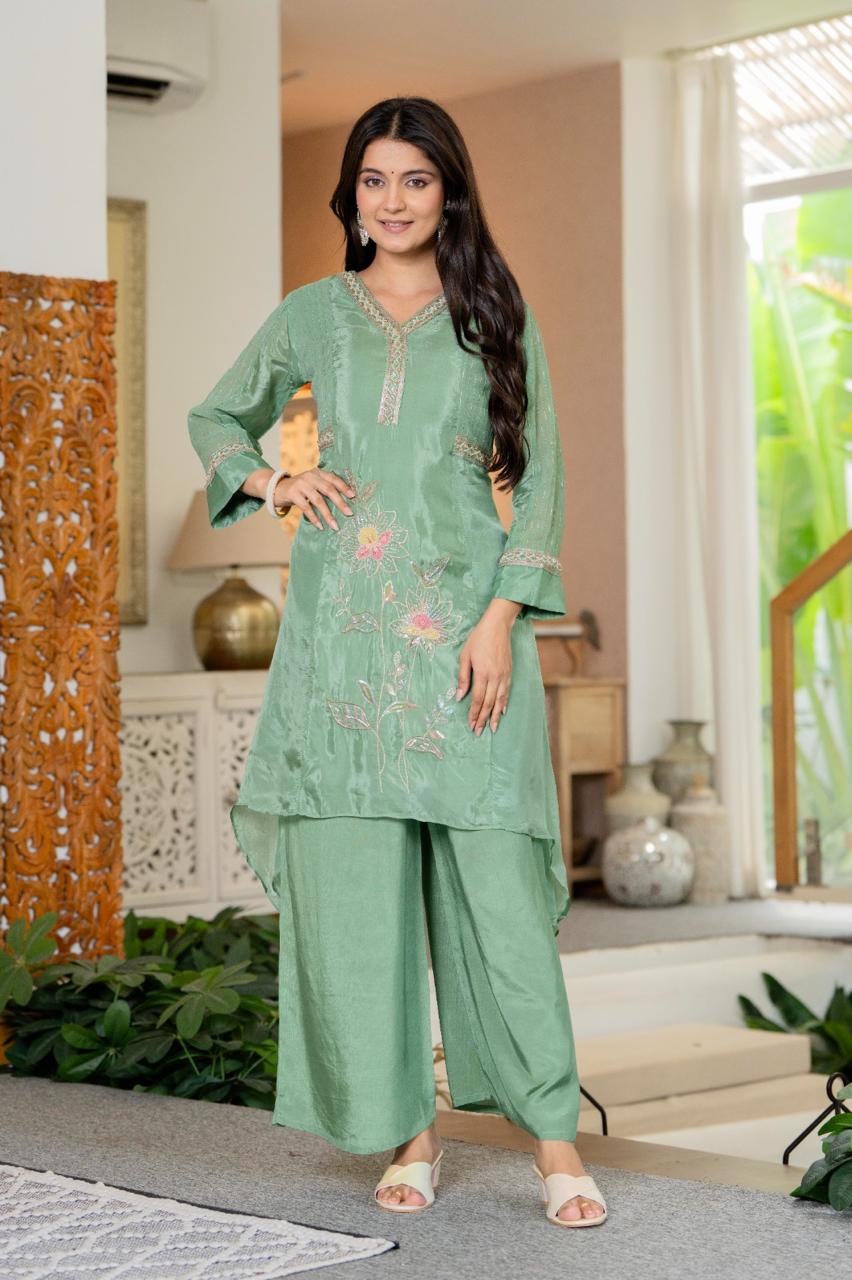 Alfaaz – Green Shimmer Co-ord Set with Embroidered Kurta | Modern Indian Ethnic Wear