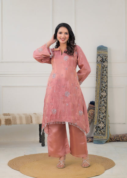Izhar – Pink Tissue Shimmer Coord Set with Pearl-Embellished Hemline & Embroidered Collar Kurta