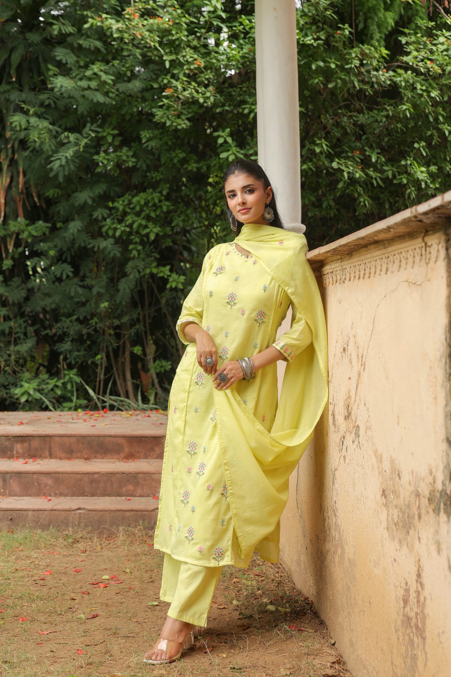 Noor-e-Sabah – Lemon Yellow Mul Cotton Embroidered Suit Set with Booti Work & Straight Pants | Office Wear & Daily Pooja Ethnic Wear for Women